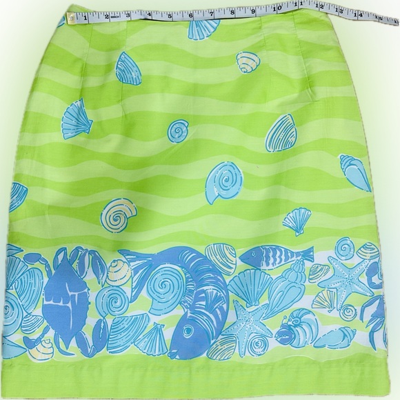 EUC Lily Pulitzer SZ 0 green/blue/purple crab, shells, fish print/waist 24” - Picture 3 of 4